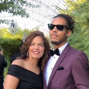 Meet your Posher, Angela